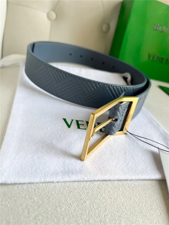 Bottega Veneta Cinto de couro verde prata com padrão geométrico embossado Intrecciato fivela retangular 9