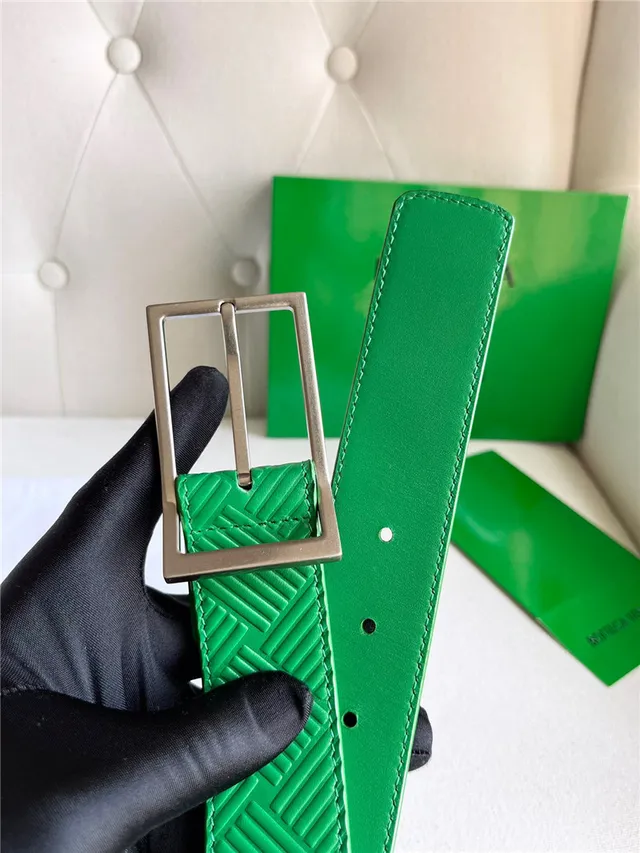 Bottega Veneta Cinto de couro verde prata com padrão geométrico embossado Intrecciato fivela retangular 13