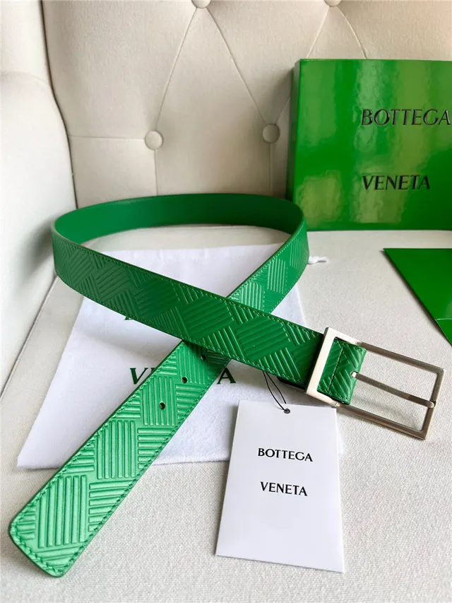 Bottega Veneta Cinto de couro verde prata com padrão geométrico embossado Intrecciato fivela retangular 15