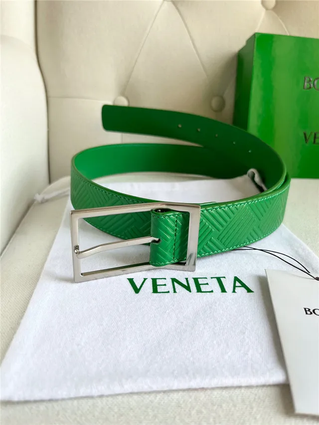 Bottega Veneta Cinto de couro verde prata com padrão geométrico embossado Intrecciato fivela retangular 16