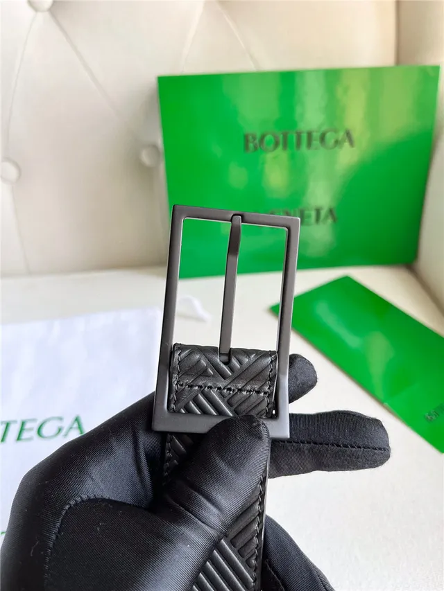 Bottega Veneta Cinto de couro verde prata com padrão geométrico embossado Intrecciato fivela retangular 21