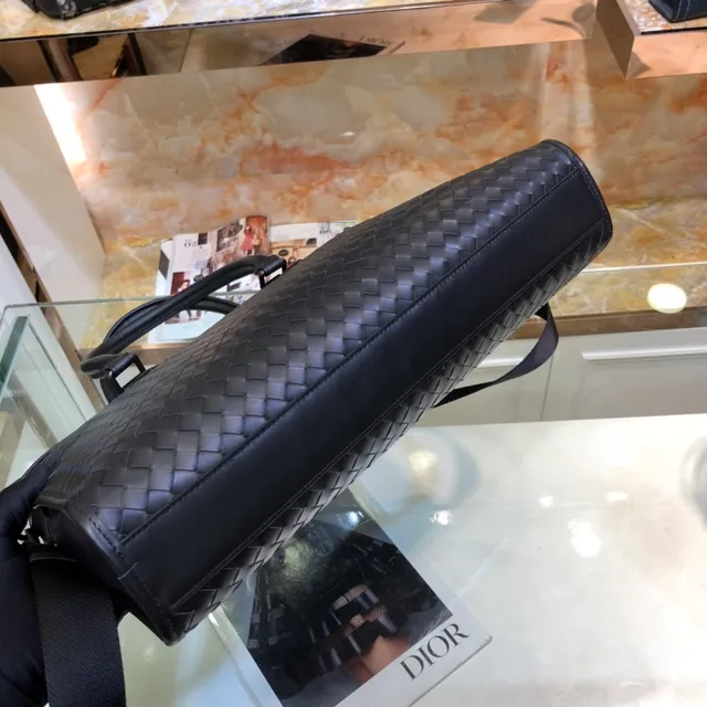 Bottega Veneta Intrecciato Black Woven Leather Tote Bag 5
