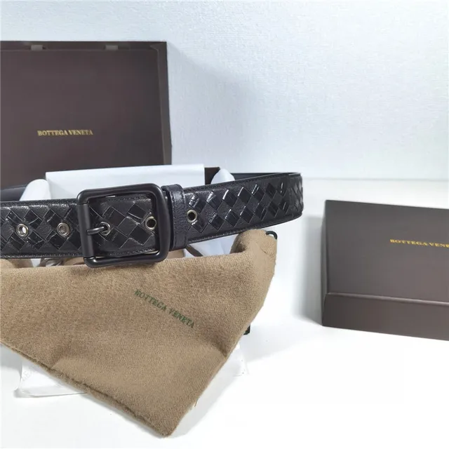 Bottega Veneta Intrecciato Woven Ceinture en cuir noir 14