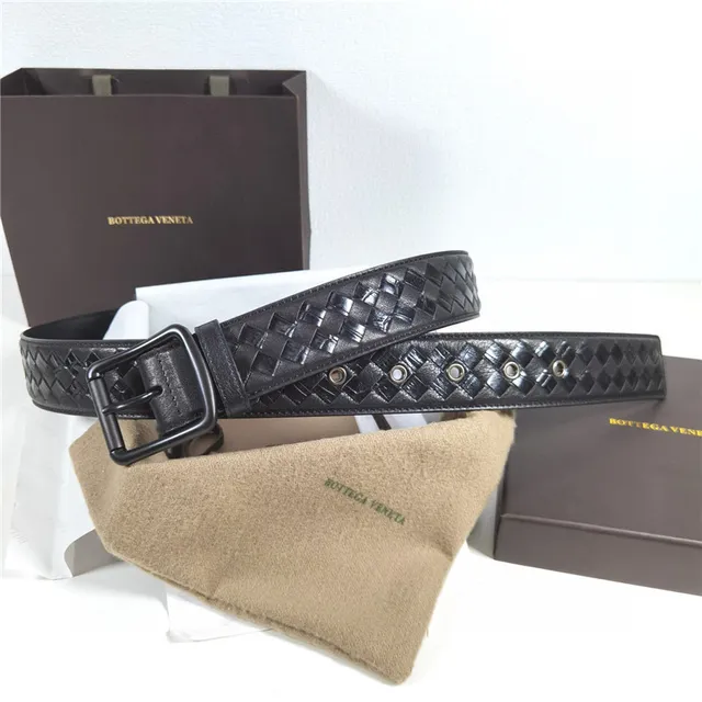 Bottega Veneta Intrecciato Woven Ceinture en cuir noir 17