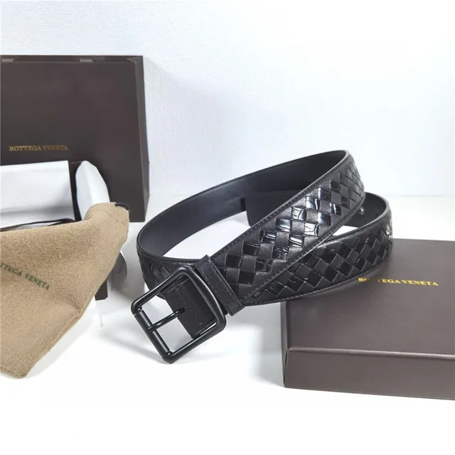 Bottega Veneta Intrecciato Woven Ceinture en cuir noir 19
