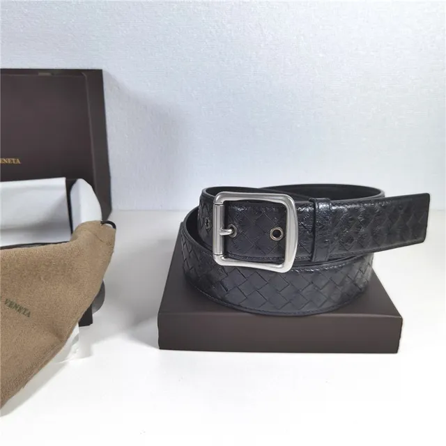Bottega Veneta Intrecciato Woven Ceinture en cuir noir 21