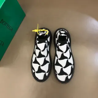 Bottega Veneta Speed Trainer 黑白几何针织生活方式运动鞋