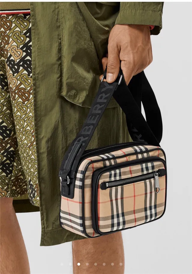 Burberry Sac Messager en Toile Beige et Noir Motif Maison à Carreaux avec Bordures en Cuir 9
