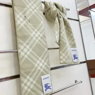 Burberry বেইজ সাদা তির্যক চেক প্যাটার্ন ফ্রিঞ্জ কিনারা ক্যাশমির স্কার্ফ