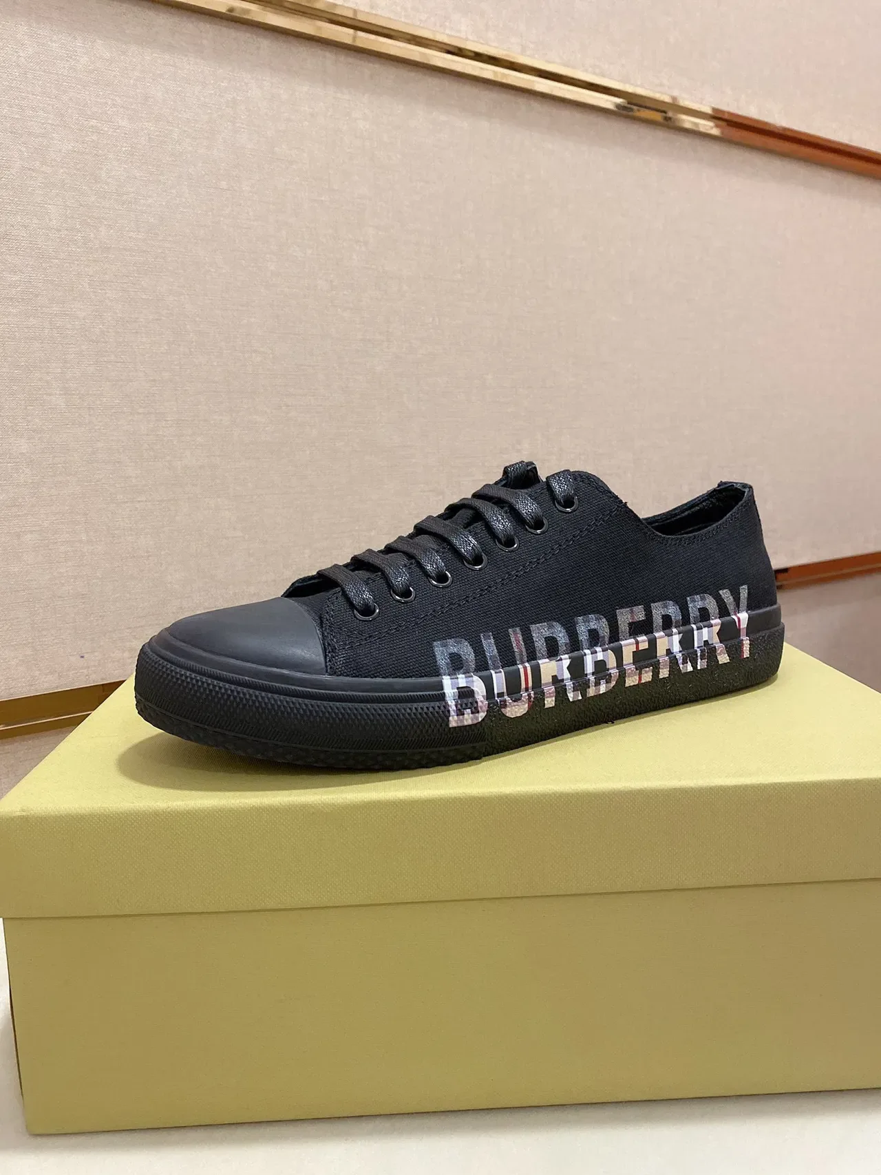 Burberry Black Multicolor Canvas Upper Rubber Toe Cap Sneakers 1