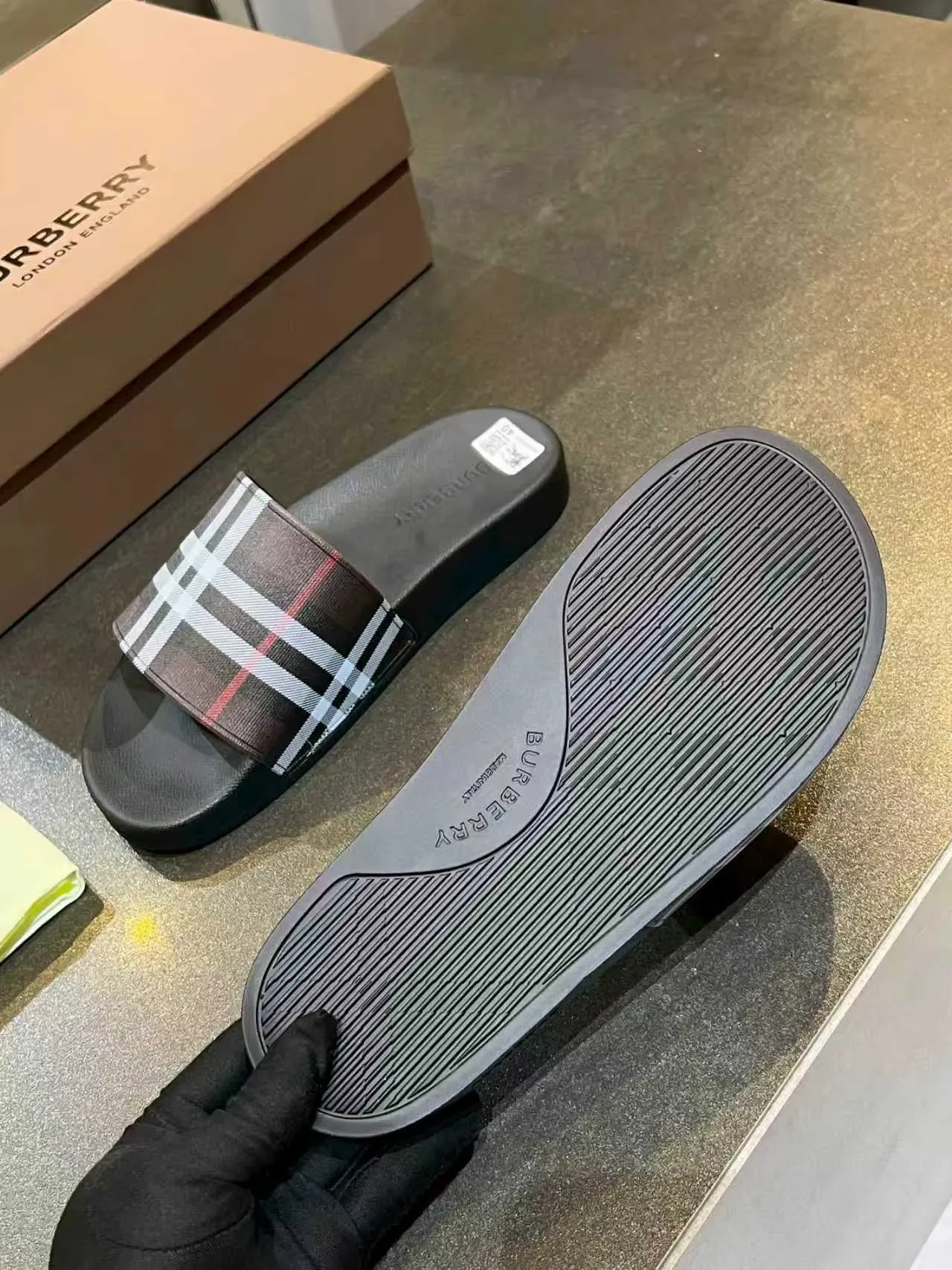 Burberry Black Multicolor Slide Silhouette Single Wide Strap Slippers 2