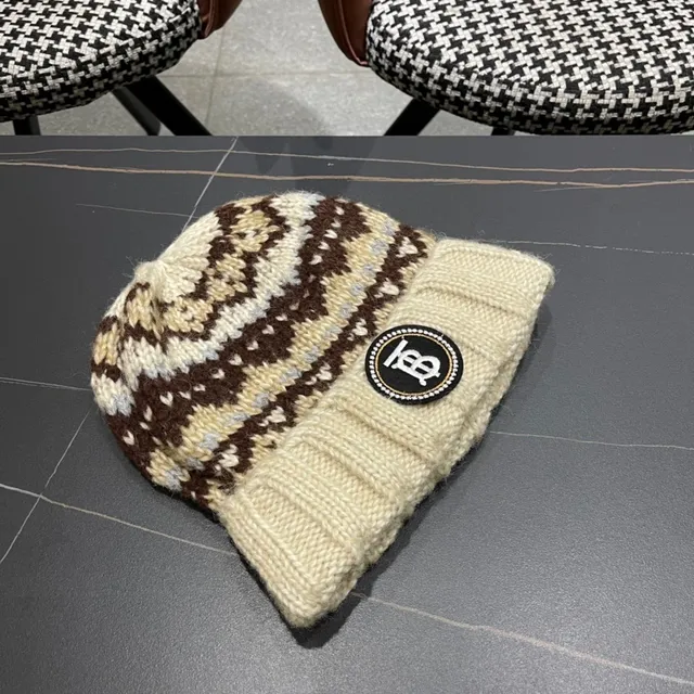 Burberry Fair Isle Beige Brown Knit Ribbed Cuff Beanie 8