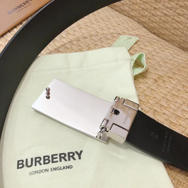 Burberry Knight Black Leather Belt 2