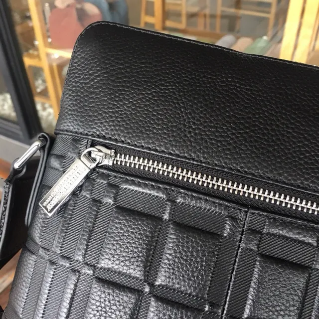 Burberry Knight Sac bandoulière noir matelassé grille 4