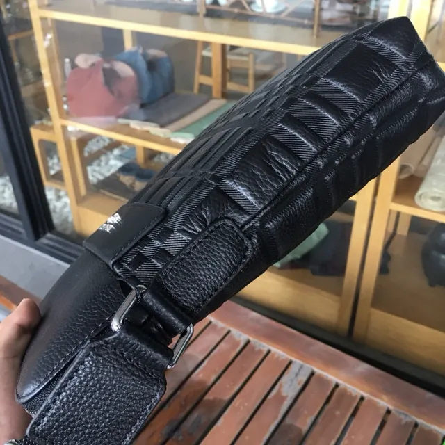 Burberry Knight Sac bandoulière noir matelassé grille 6