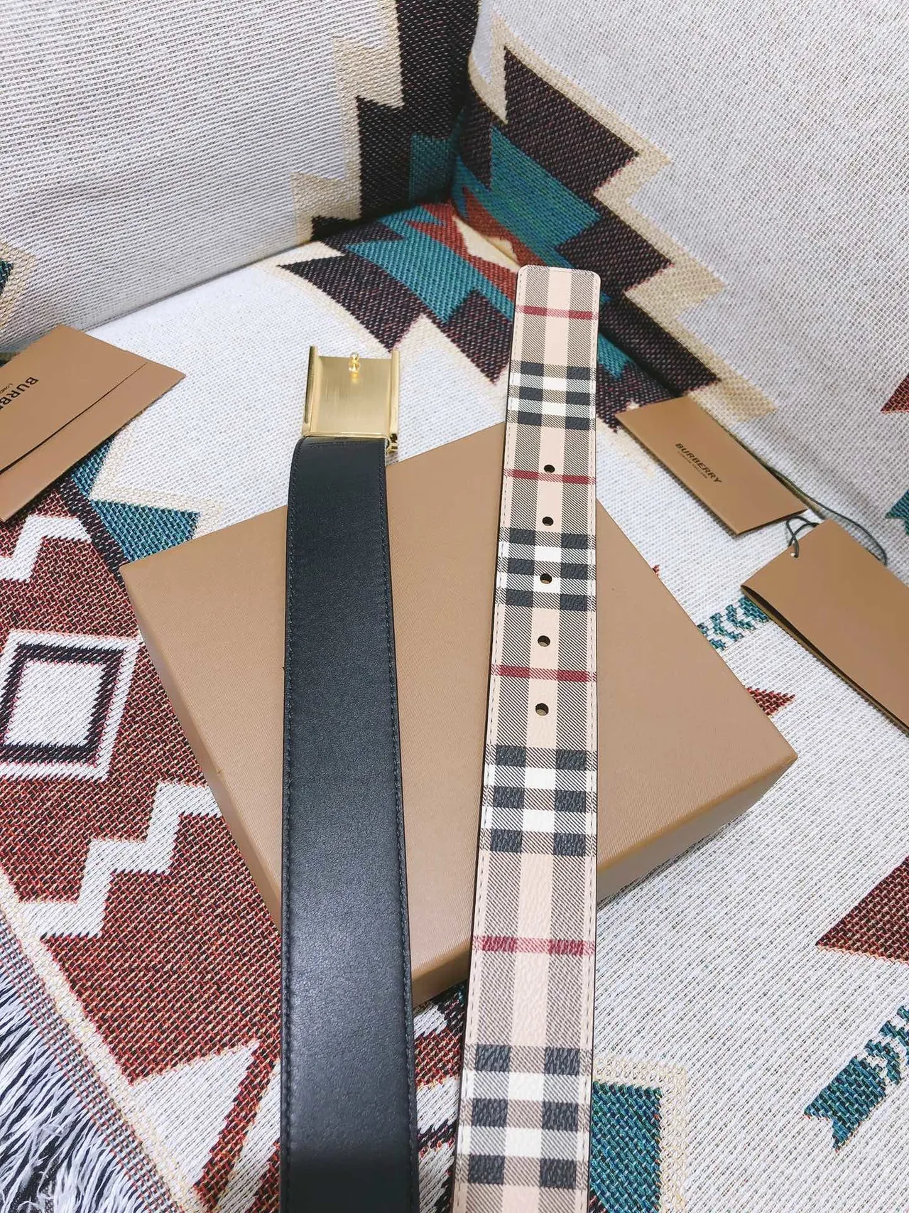 Burberry Chevalier Maison Échiquier Beige Noir Rouge Ceinture en cuir 3