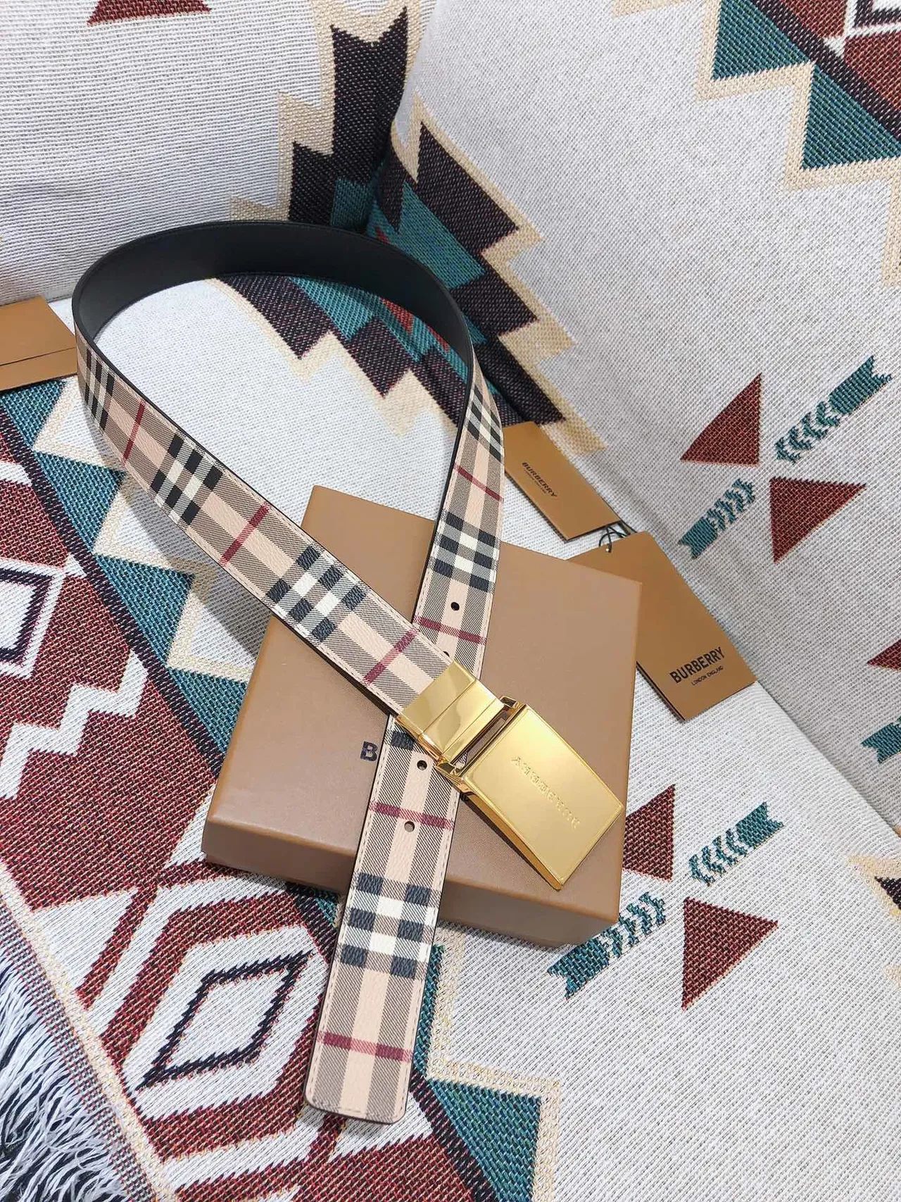Burberry Chevalier Maison Échiquier Beige Noir Rouge Ceinture en cuir 4