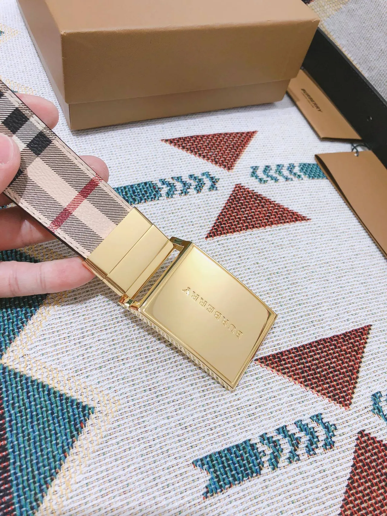 Burberry Chevalier Maison Échiquier Beige Noir Rouge Ceinture en cuir 6