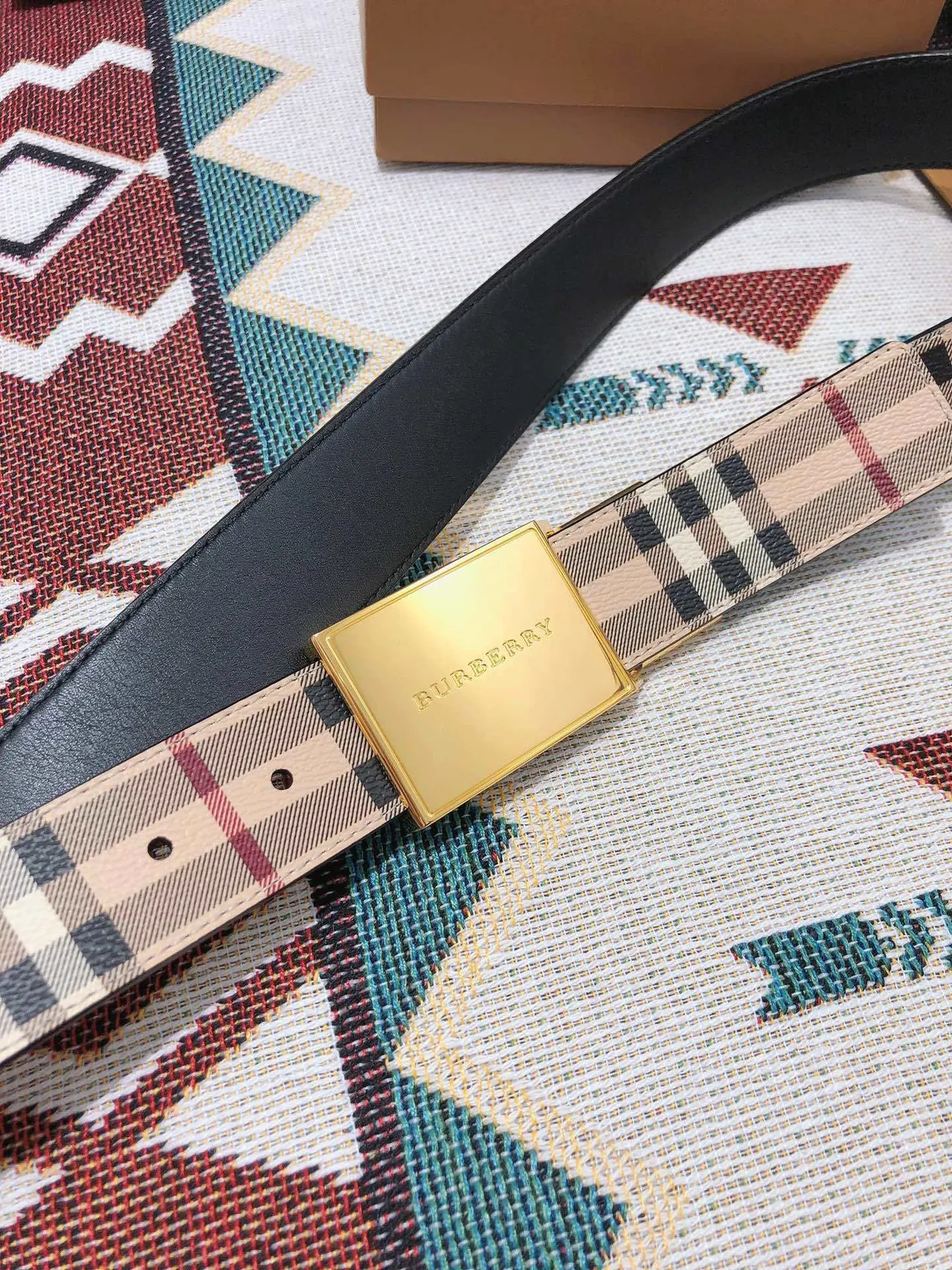 Burberry Chevalier Maison Échiquier Beige Noir Rouge Ceinture en cuir 7