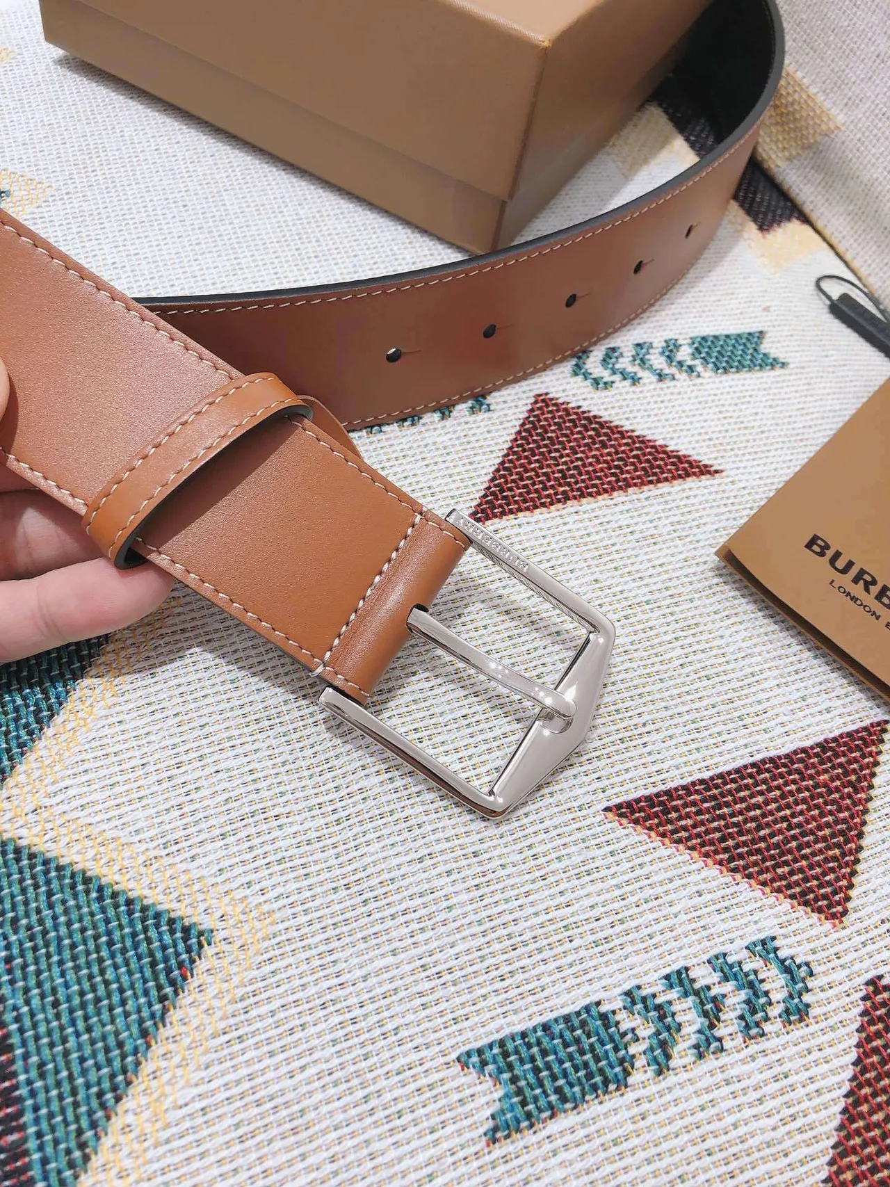 Burberry Knight Tan Leather Belt 6