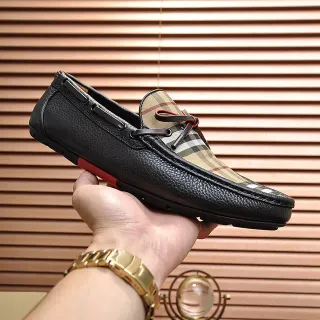 Burberry লোফার কালো বেইজ কুঁচকানো চামড়া নোভা চেক প্যানেল লোফার