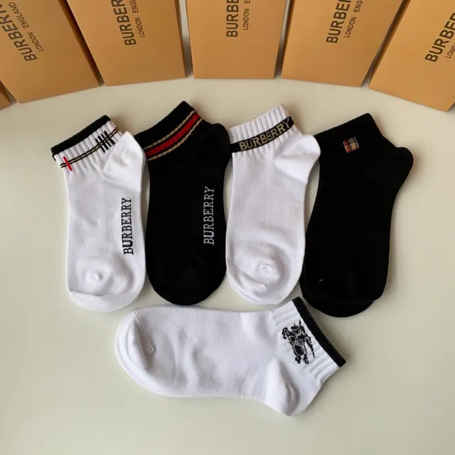 Burberry Logo-Print and Check-Stripe Ankle Socks 3