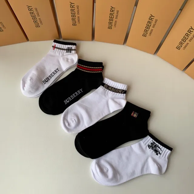 Burberry Logo-Print and Check-Stripe Ankle Socks 5