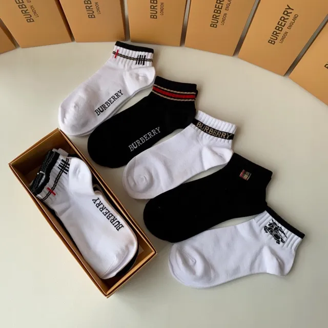 Burberry Logo-Print and Check-Stripe Ankle Socks 6