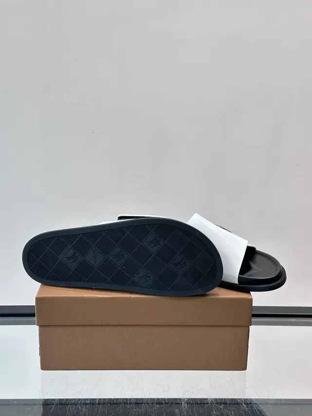 Burberry Monogram Slide Black Beige Minimalist Single-Strap chaussons 2