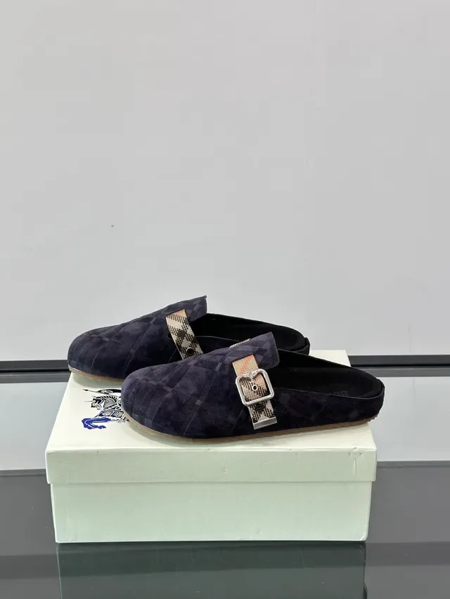 Burberry Navy Beige Matelassé Daim Synthétique Mule Loafer 4