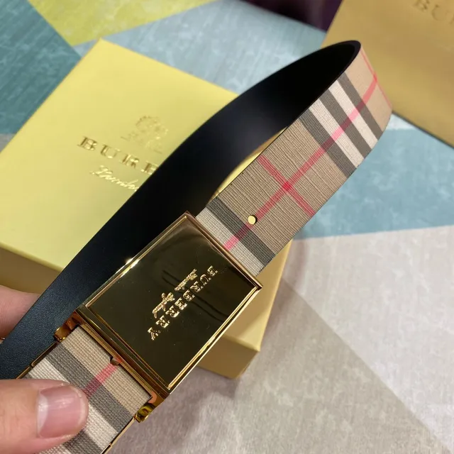 Burberry Reversible Nova Check Belt Beige Black Pattern Leather Belt 8