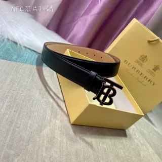 Burberry TB কালো সোনা মসৃণ মোনোগ্রাম বাকেল চামড়ার বেল্ট