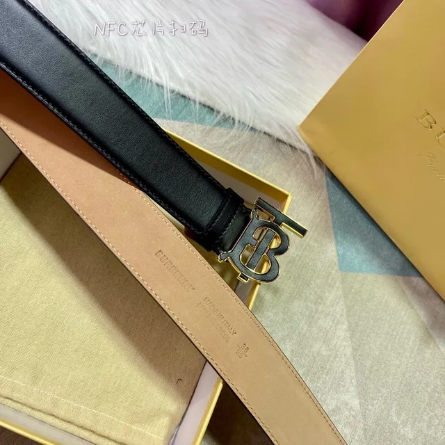 Burberry TB Ceinture Noir Or Lisse Monogram Boucle Ceinture Cuir 4