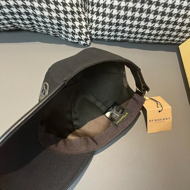 Burberry White Black Structured Six-Panel Embroidered Monogram Baseball Cap 8