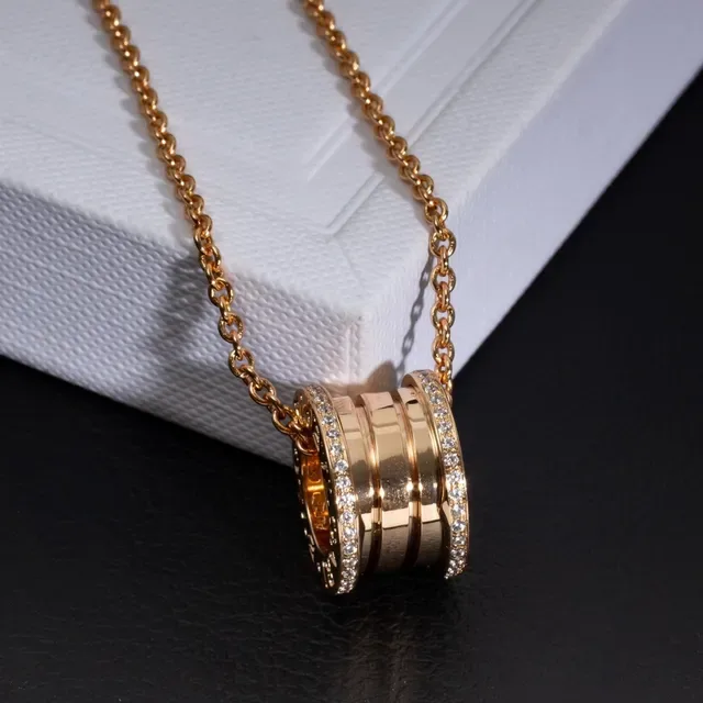Bvlgari B.zero1 Collier en or rose diamants pavé cylindrique 4