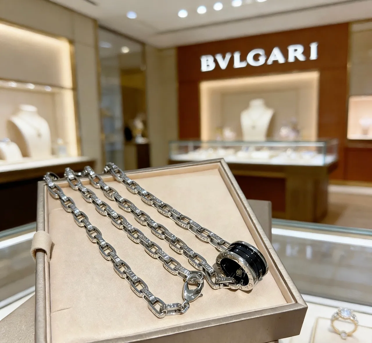 Bvlgari B.zero1 Silver Black Pavé-Diamond Link Chain Cylindrical Multi-Ring Pendant Necklace 4