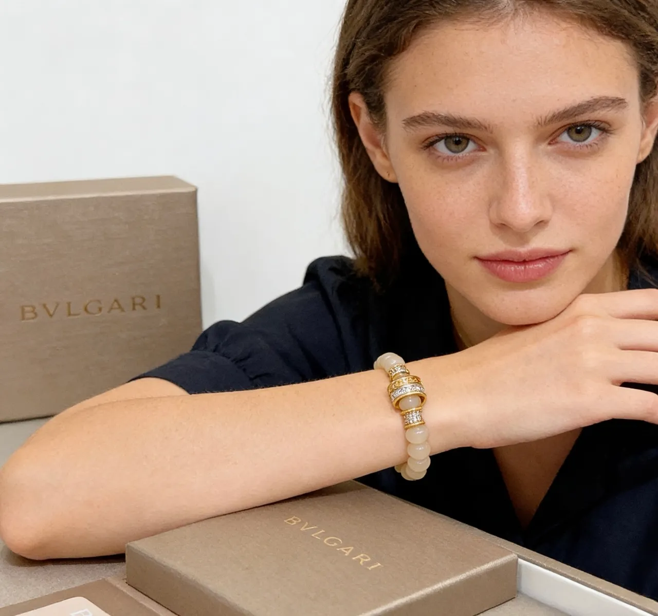 Bvlgari Beige Gold মুক্তো হার্ডওয়্যার ব্রেসলেট 9