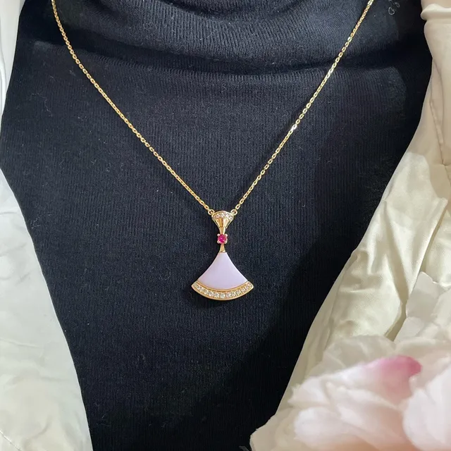 Bvlgari Divas’ Dream Pink Gold pendentif en forme d'éventail avec émail 7