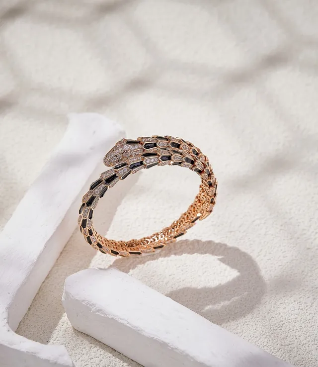 Bvlgari Bracelet Or Noir Serpent Enroulé Motif d'Écaille Hexagonal 6
