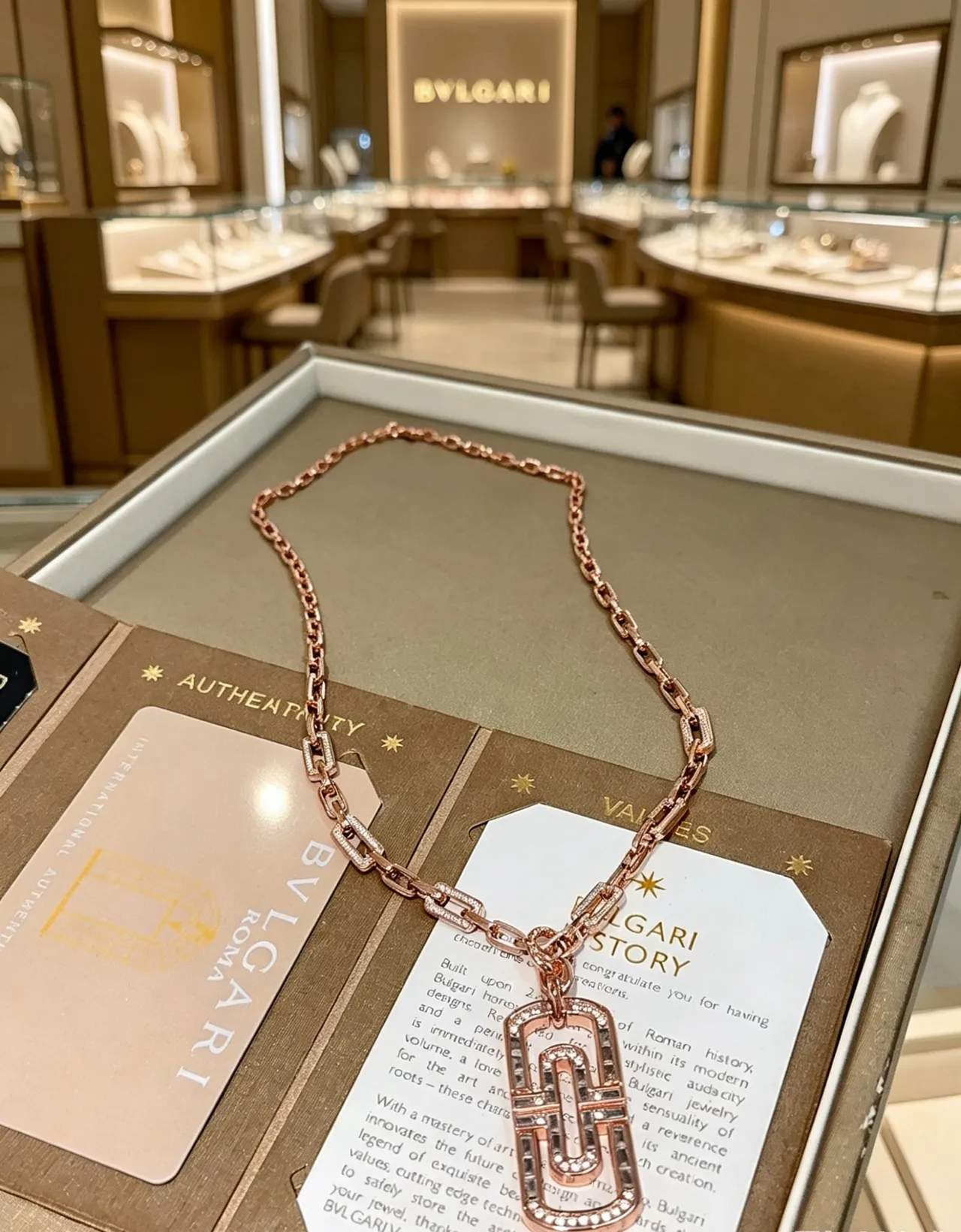 Bvlgari Ouro Rosa Transparente Pavé-Set Diamantes Colar 6