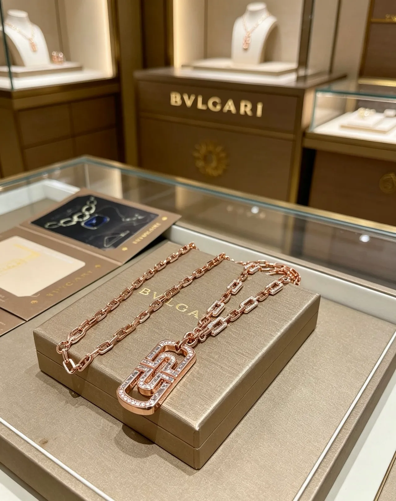 Bvlgari Ouro Rosa Transparente Pavé-Set Diamantes Colar 9