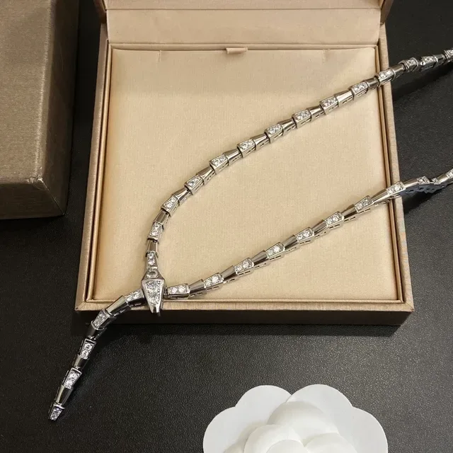 Bvlgari Serpenti Pavé Diamond Snakehead Necklace 3