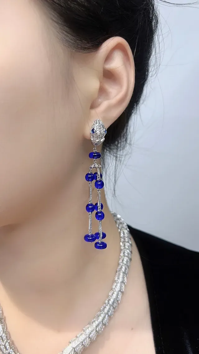 Collier Bvlgari Serpenti à franges de saphir et de diamants 6