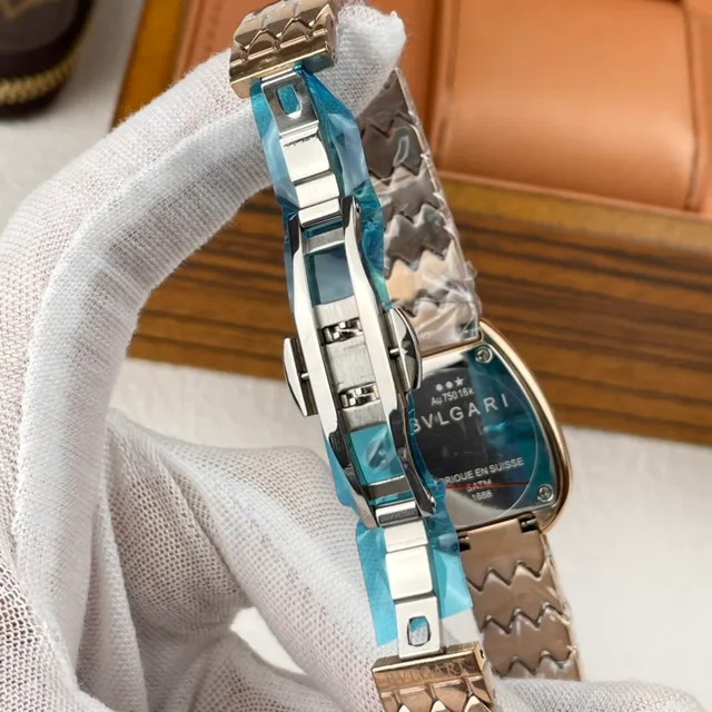 Bvlgari Serpenti Bézel diamant en forme de larme Rose Gold Mechanical Watch 5