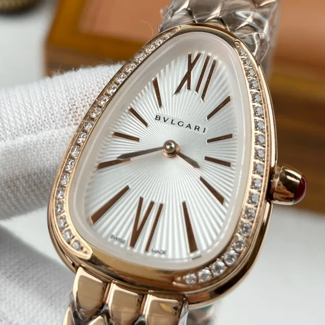 Bvlgari Serpenti Bézel diamant en forme de larme Rose Gold Mechanical Watch 6