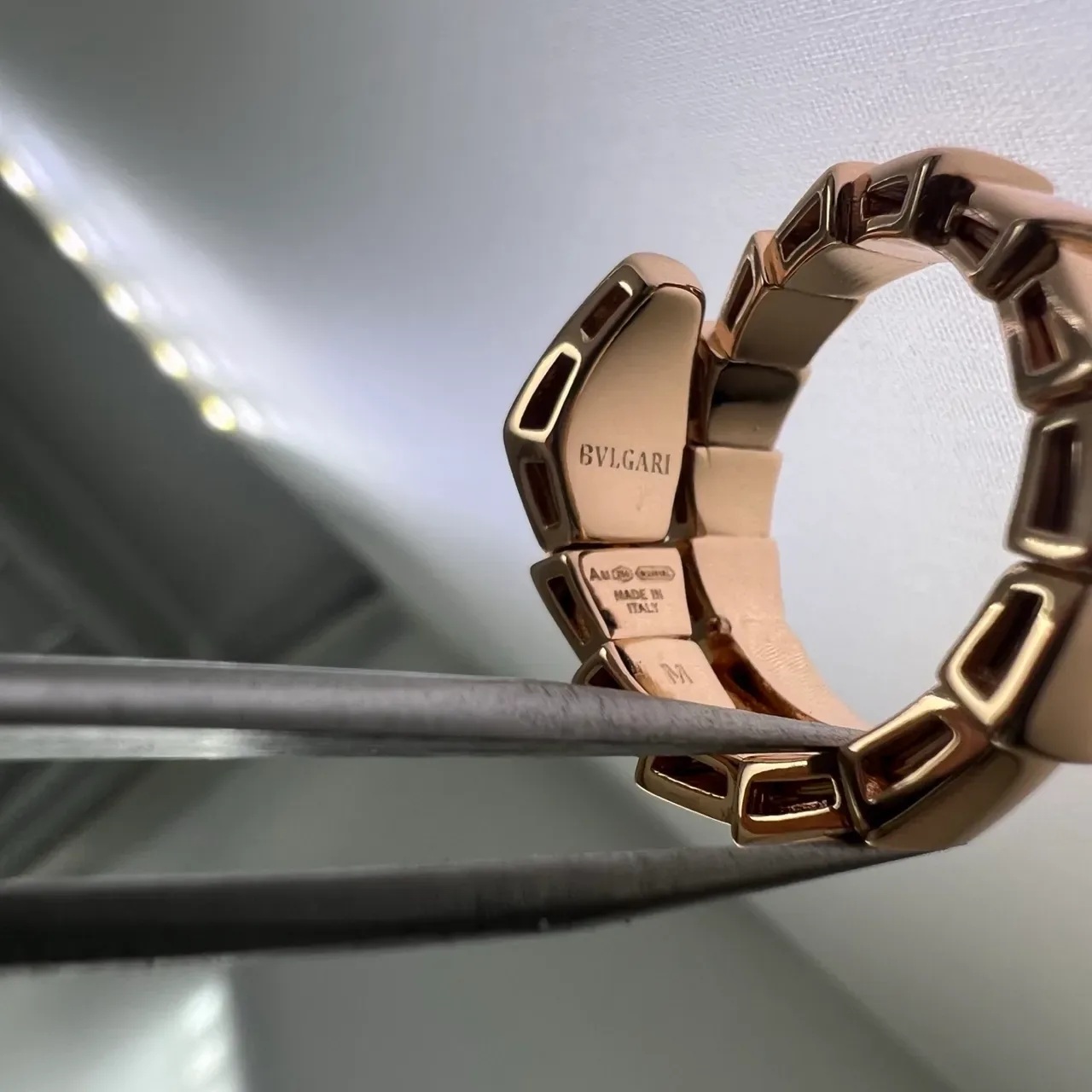 Bvlgari Serpenti Viper Créoles diamants pavés à charnière 2