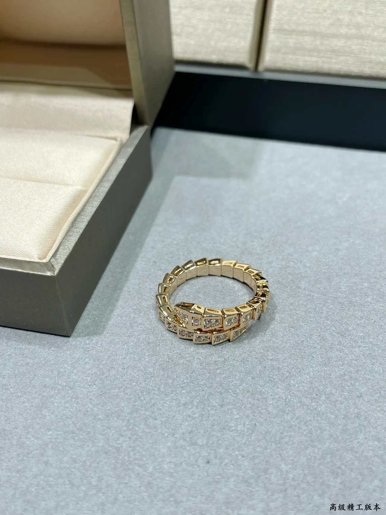 Bvlgari Serpenti Viper Argent Or Articulé Serpentiné Pavé-Set Diamants Bague 4