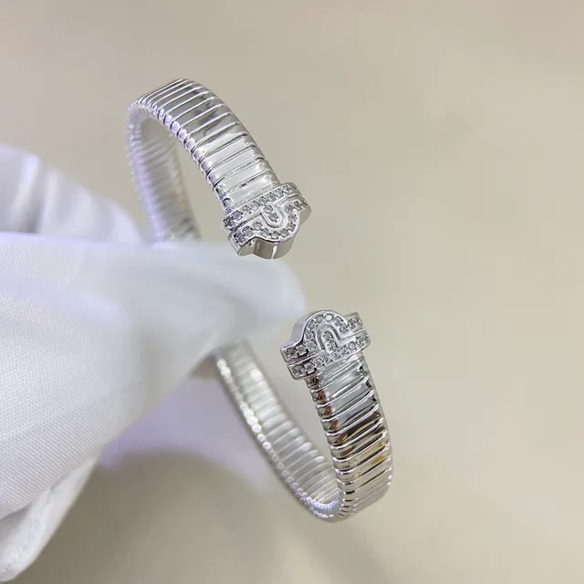 Bvlgari Tubogas bracelet or jaune or blanc Pavé pierre fermoir bracelets 4