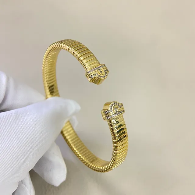 Bvlgari Tubogas bracelet or jaune or blanc Pavé pierre fermoir bracelets 5