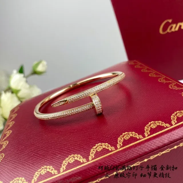 Cartier Juste un Clou Bracelet Pavé Diamants 3